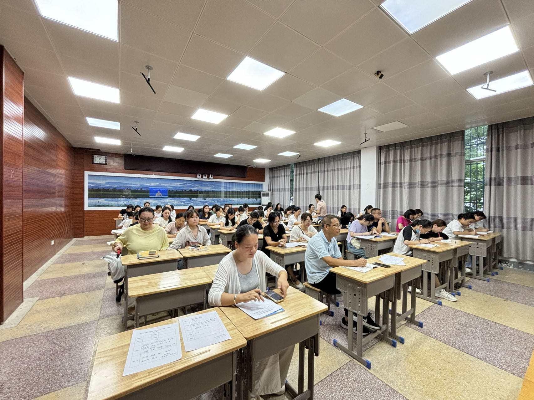 1757569134536876.jpg 1757569134536876.jpg